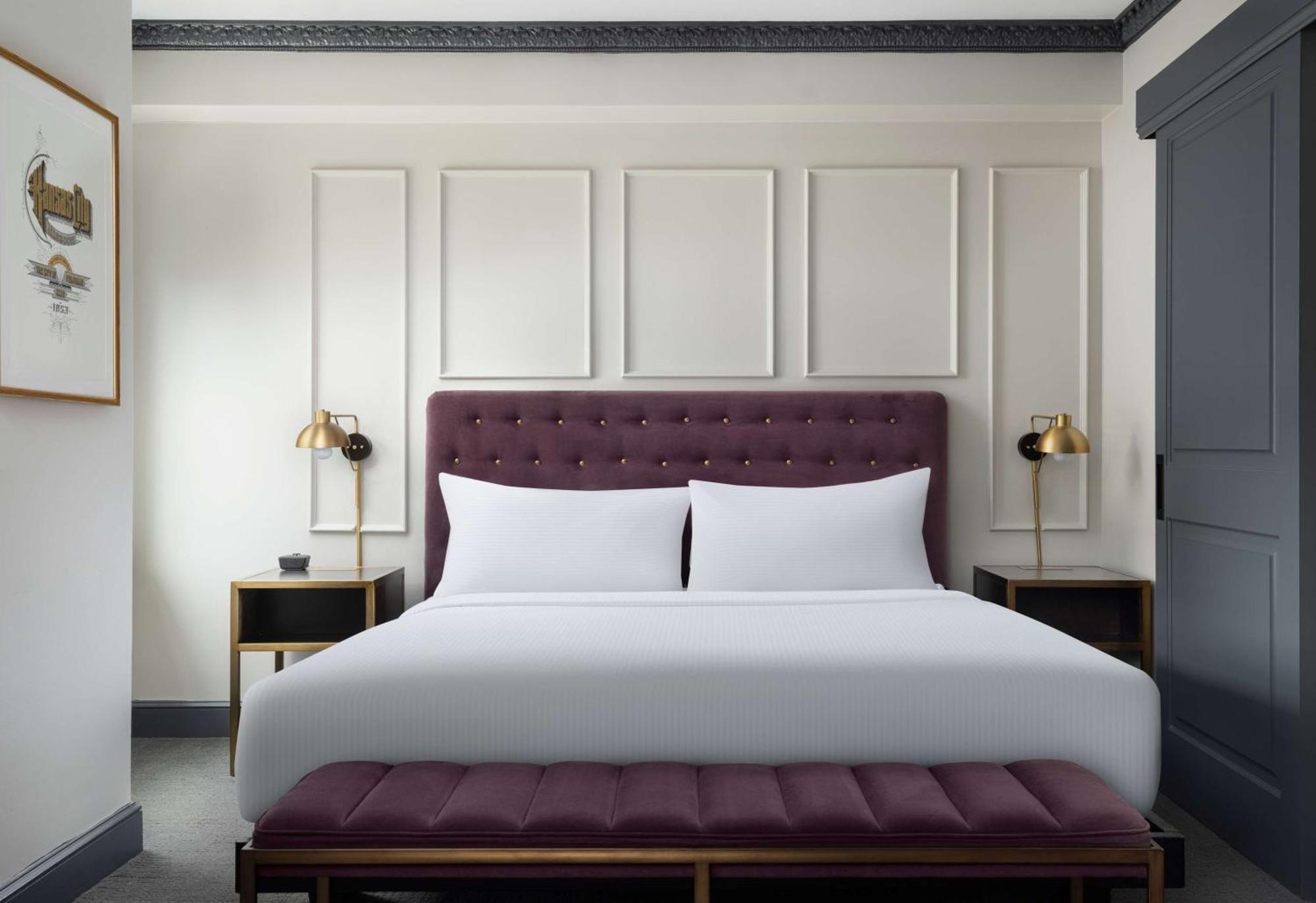 Hotel Phillips Kansas City, Curio Collection By Hilton Exterior foto